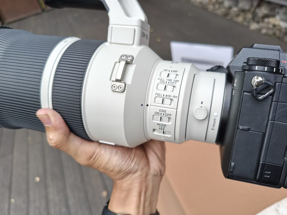 Sony FE 100-400mm GM OSS: Lensa Super Telefoto Baru yang Sasar Fotografer Wildlife dan Birding 2 Sony Lensa FE 100-400mm F4.5 GM OSS G Master™ Super-Telephoto Zoom