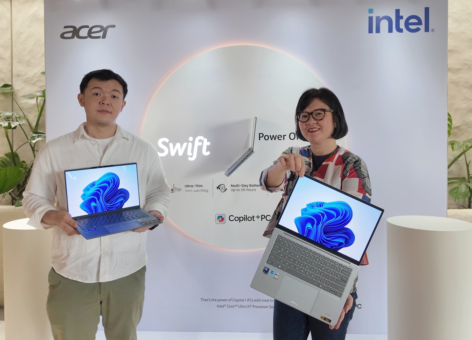 Acer Swift Series Generasi Terbaru Resmi Diumumkan, Usung Prosesor Intel Core Ultra Serta Bodi Tipis dan Ringan 23 Matius Tirtawirya Consumer Gaming Notebook Product Manager Acer Indonesia dan Madeleine Kusuma Consumer Marketing Manager Acer Indonesia 2
