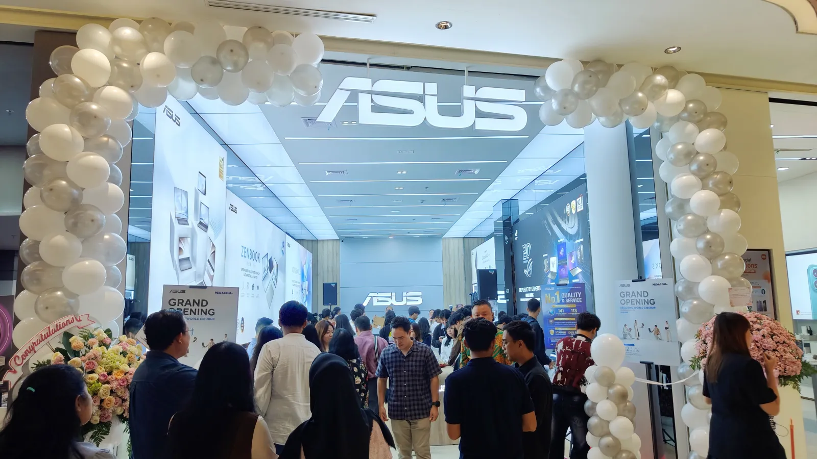 Promo Grand Opening ASUS Exclusive Store Living World Kota Wisata Cibubur 2