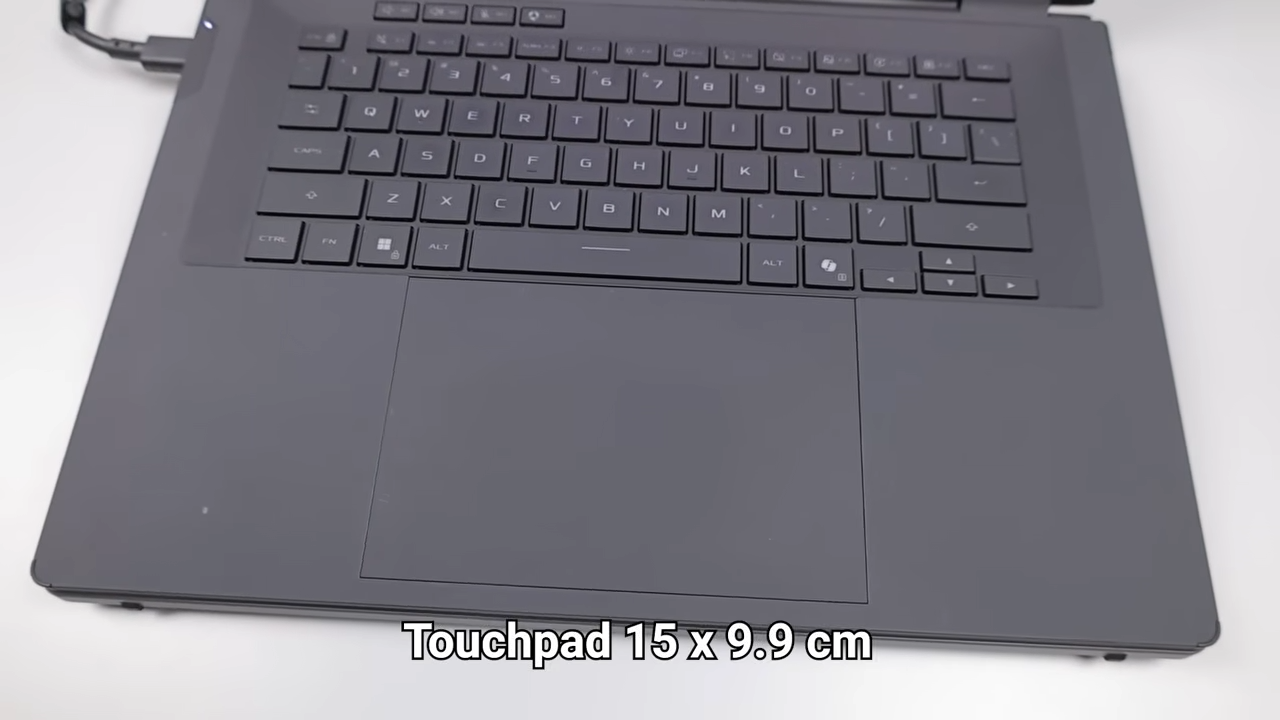 Review ASUS ROG Zephyrus Duo (2026): Kencang “Pol” Buat Multitasking & Gaming AAA 19 ASUS ROG Zephyrus Duo 2054