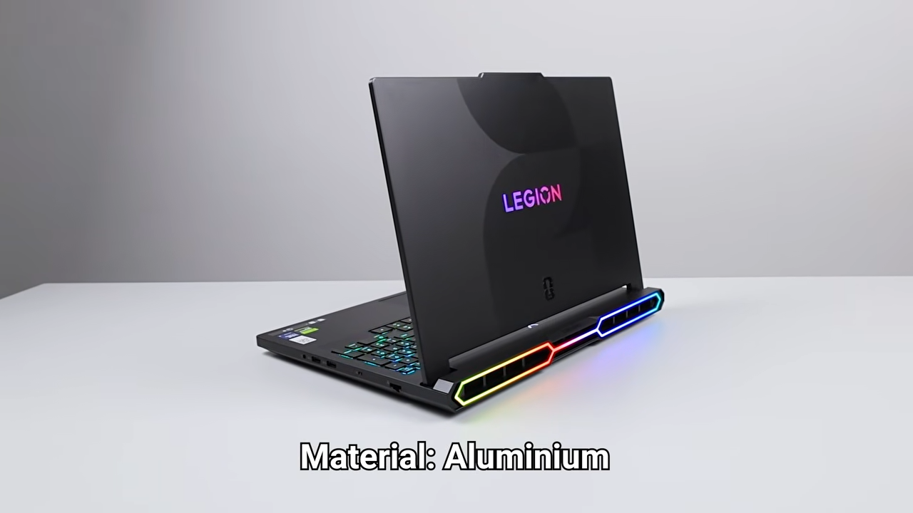 Lenovo Legion Pro 7i FIFA World Cup Edition 8