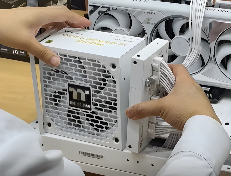 Thermaltake Dockpower PSU Modular