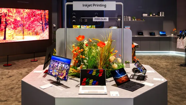 IJP OLED Lenovo Legion R9000P