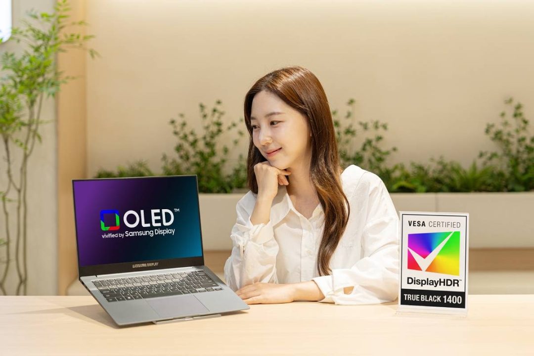 Samsung Pamer Panel Tandem OLED Laptop Terbaru, Lebih Terang dan 2x Lipat Lebih Awet 1 Samsung Tandem OLED