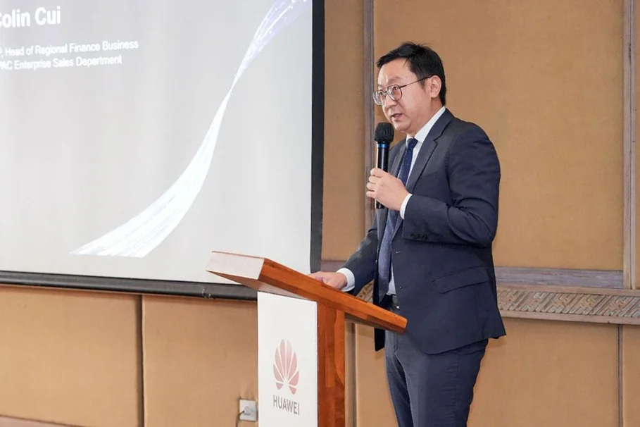 Direct Release: Huawei Tingkatkan Kemampuan Xinghe AI Fabric 2.0 untuk Membangun Jaringan Pusat Data Asia Pasifik Ultra-Tangguh 4 Colin Cui Director of Huawei Asia Pacific Enterprise Finance Account Dept
