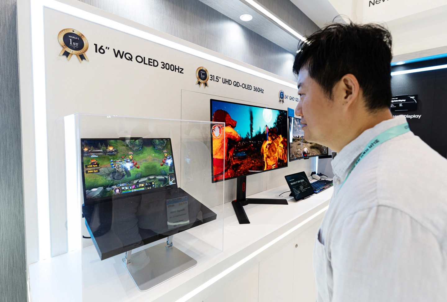 Samsung OLED16 inci 2,5K Laptop 300Hz