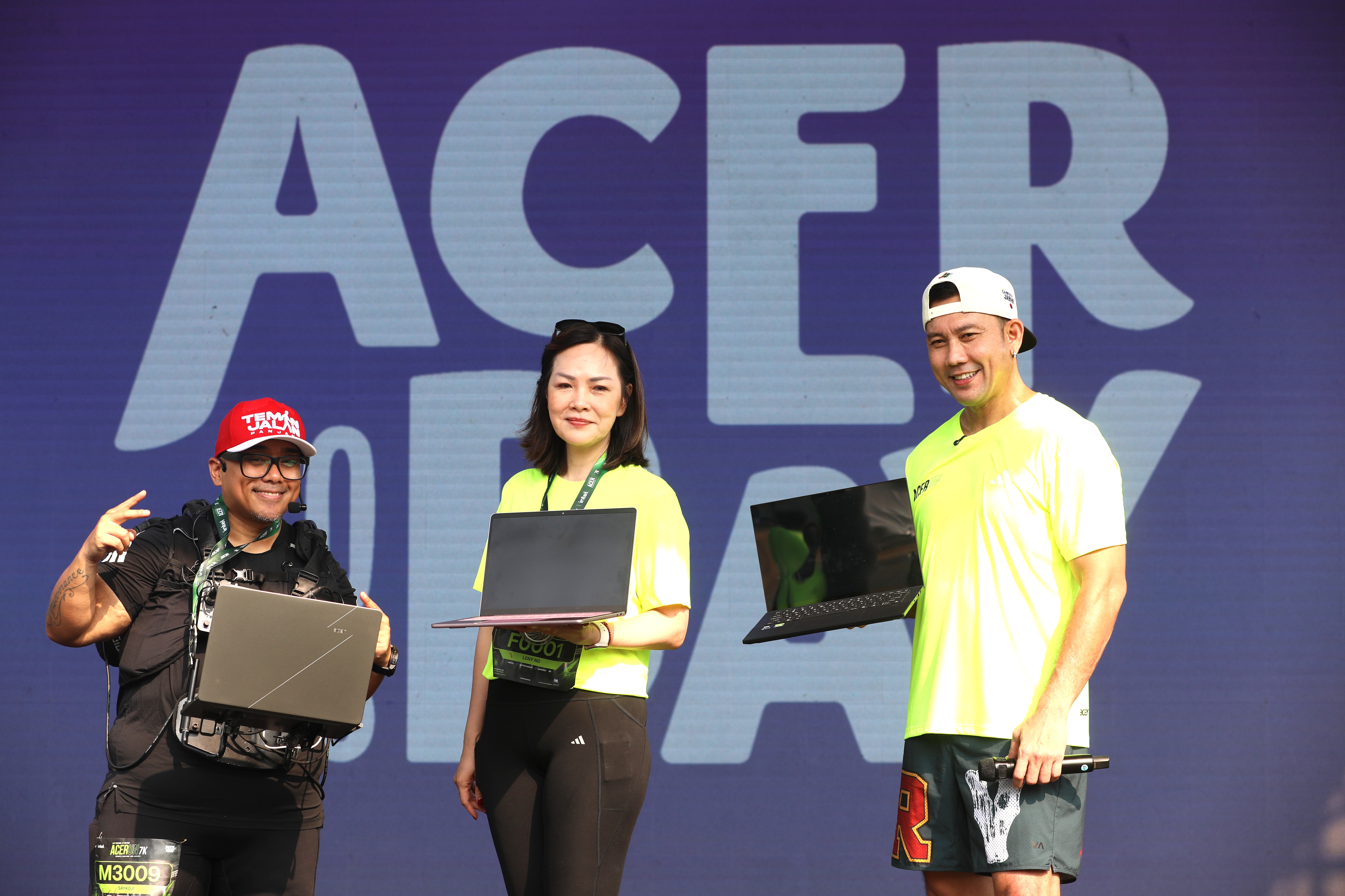 Acer Day 2026 Resmi Dimulai, ACERUN 7K Diikuti Lebih dari 3.000 Peserta dan Hadirkan Beragam Promo 4 Saykoji, Leny Ng (Presiden Direktur Acer Indonesia), dan Denny Sumargo dalam Acer Day 2026