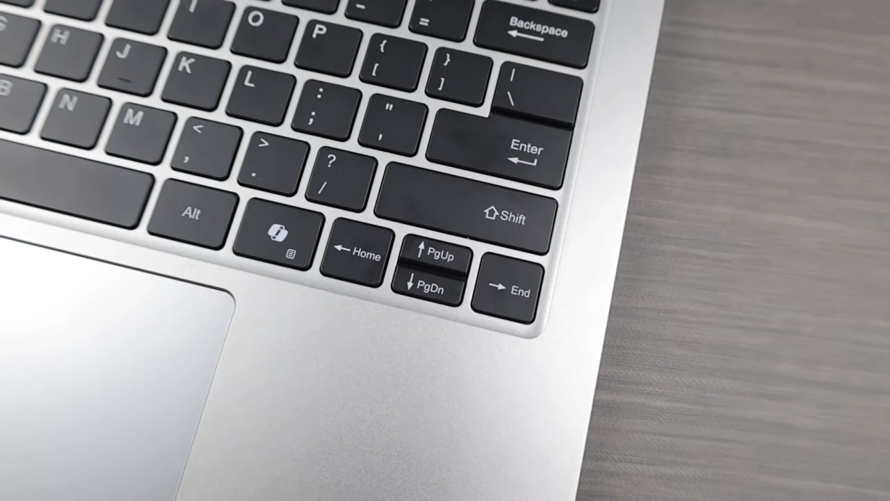 Review ADVAN Air Neo: ADVAN Punya Laptop Super Ringan? 12 ADVAN Air Neo 18