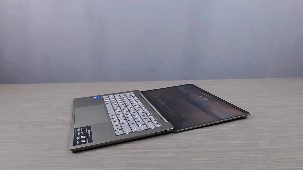 Acer Swift Air 14 AI 15