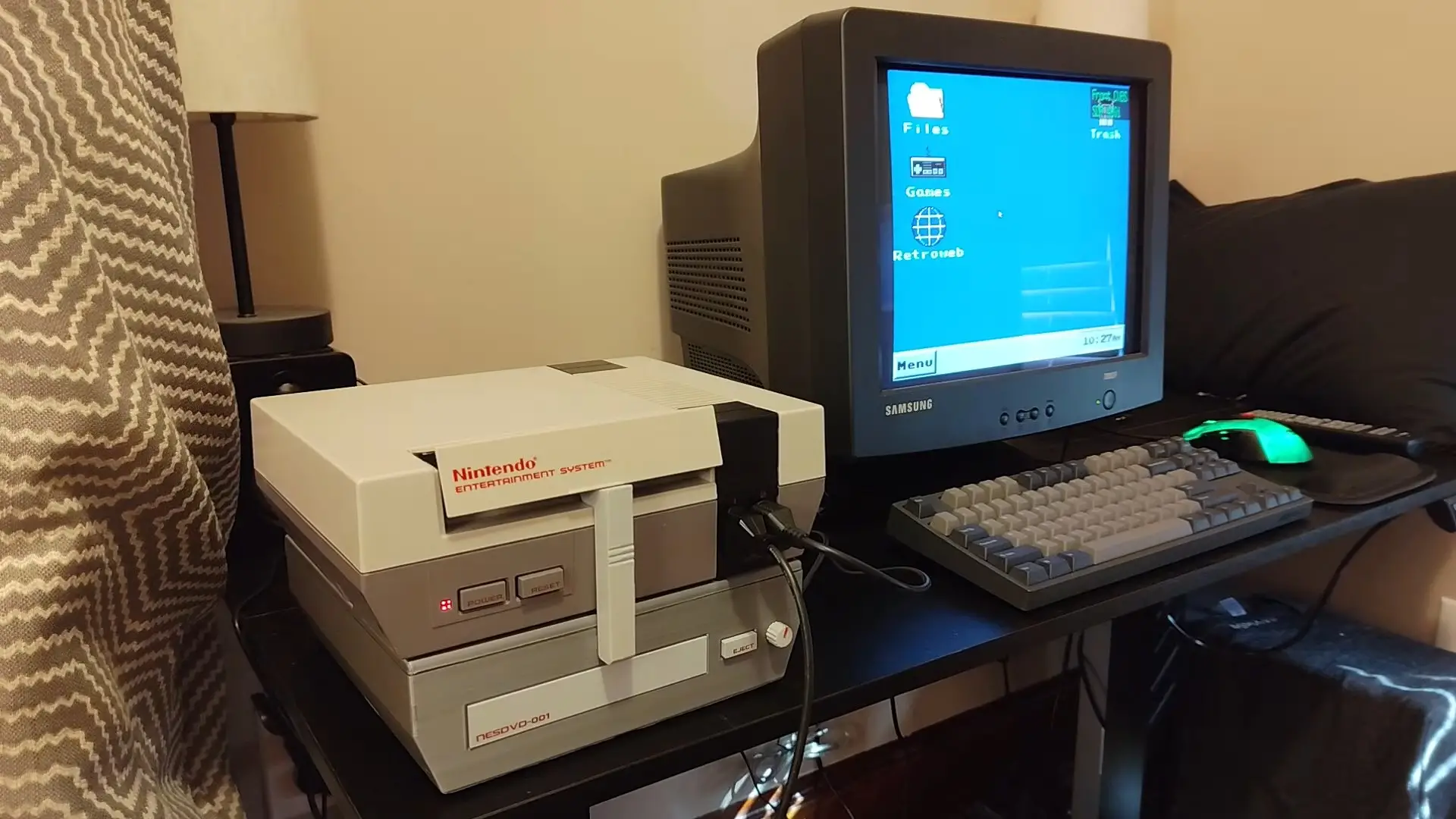 Modder Sulap Console Lawas NES Jadi PC Mirip Windows 98 4 5c7704d73577a1a1639a328a48fa7d89