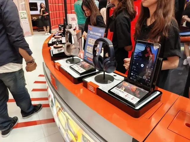 Rayakan 80 Tahun, JBL Hadirkan Experience Zone Interaktif 7 IMG 20261023 130819 055@ 1381105398 Small rotated