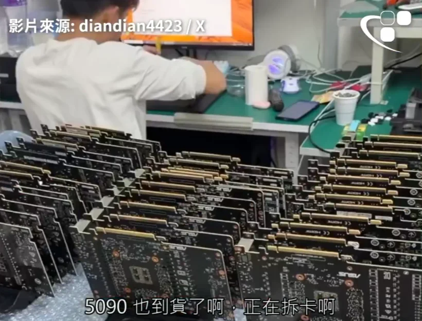 Pabrik di China Bongkar RTX 5090, Chip-nya Dipakai untuk Server AI 6 RTX 5090 Dibongkar