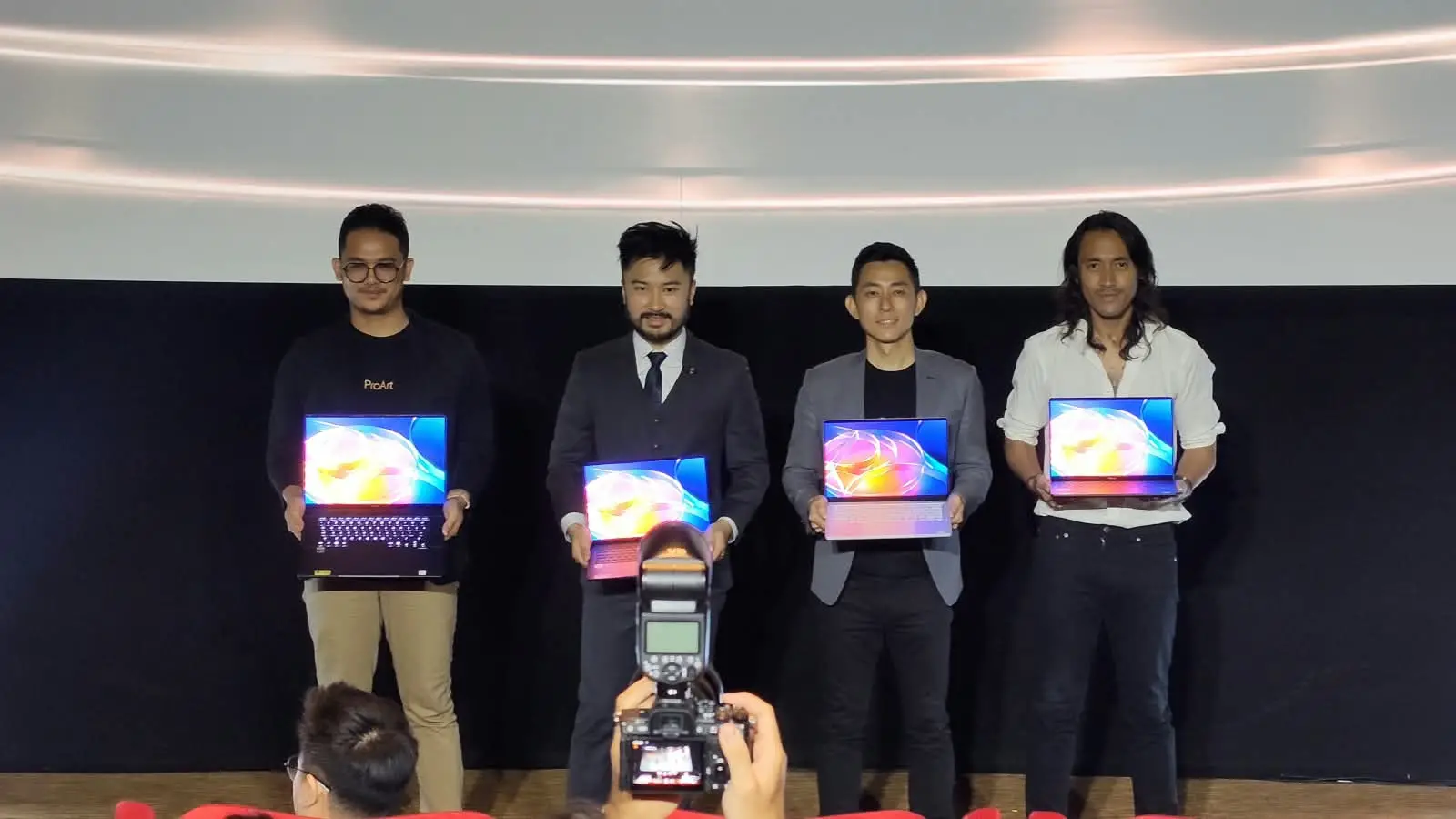 ASUS